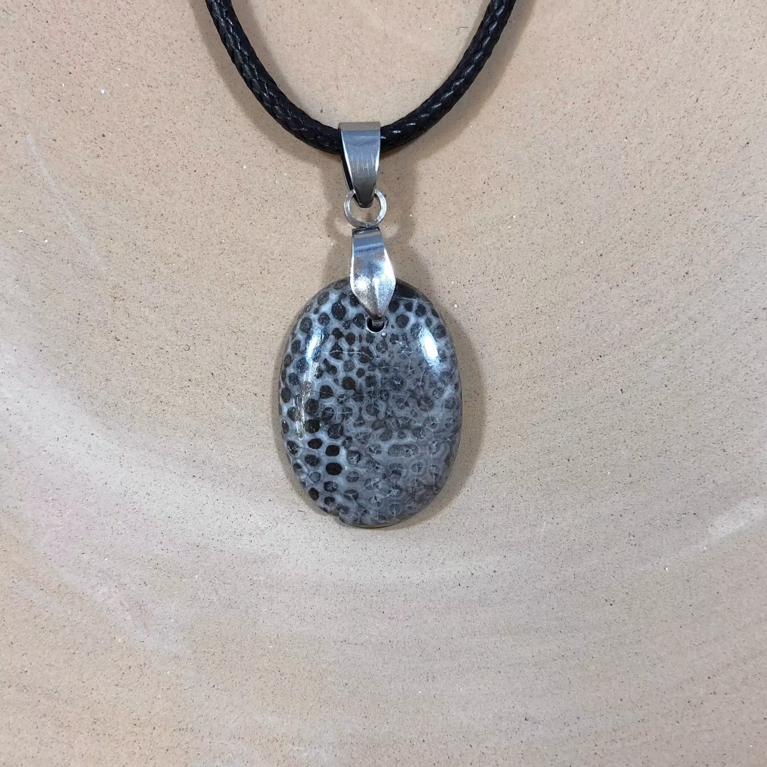 مدال فسیل مرجان اصل اندونزی 251150