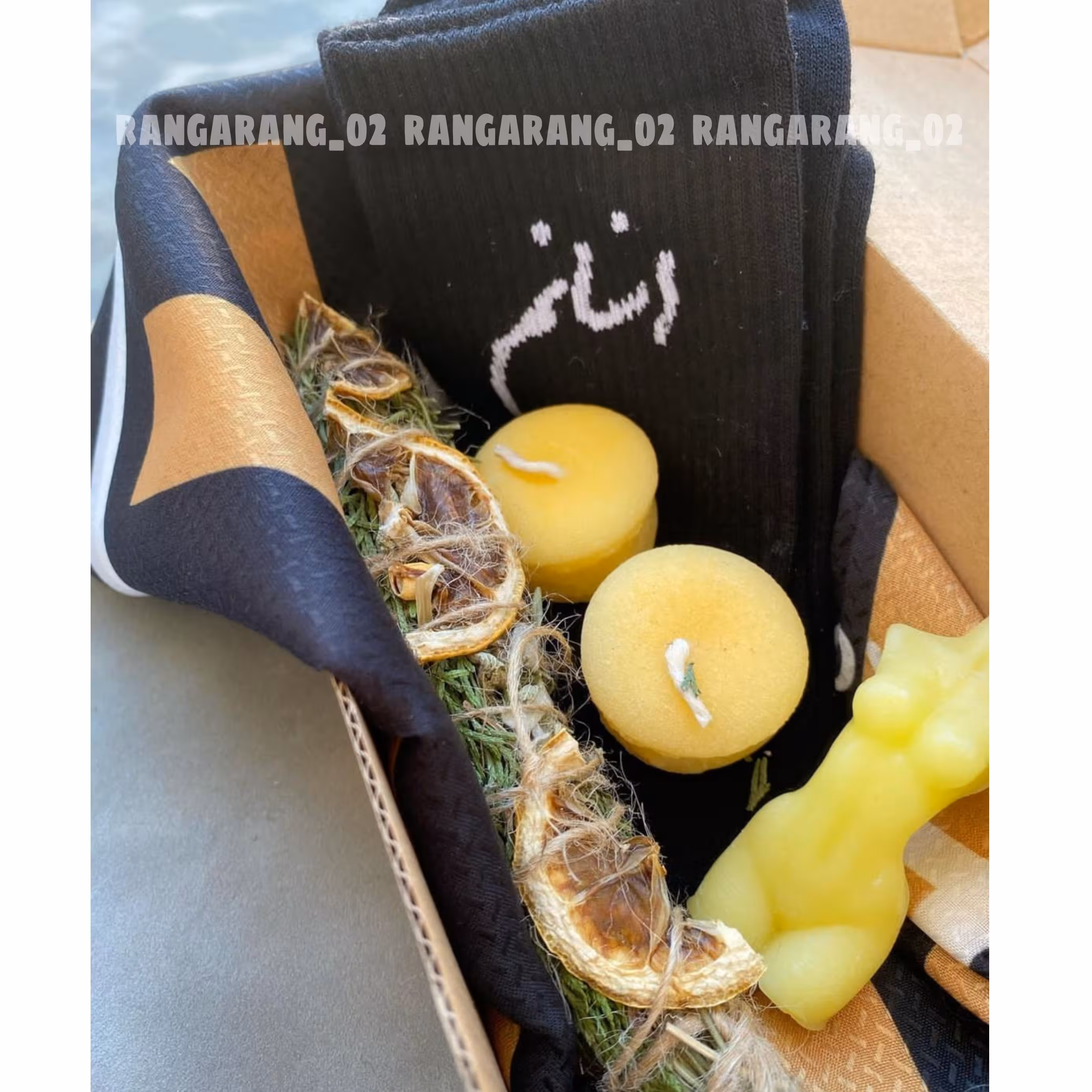 باکس شال و جوراب هدیه