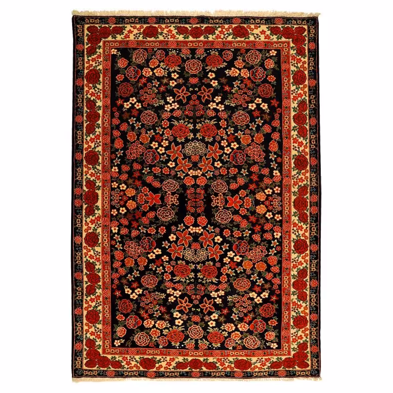 فرش دستبافت هزاران گل دو و نیم متری