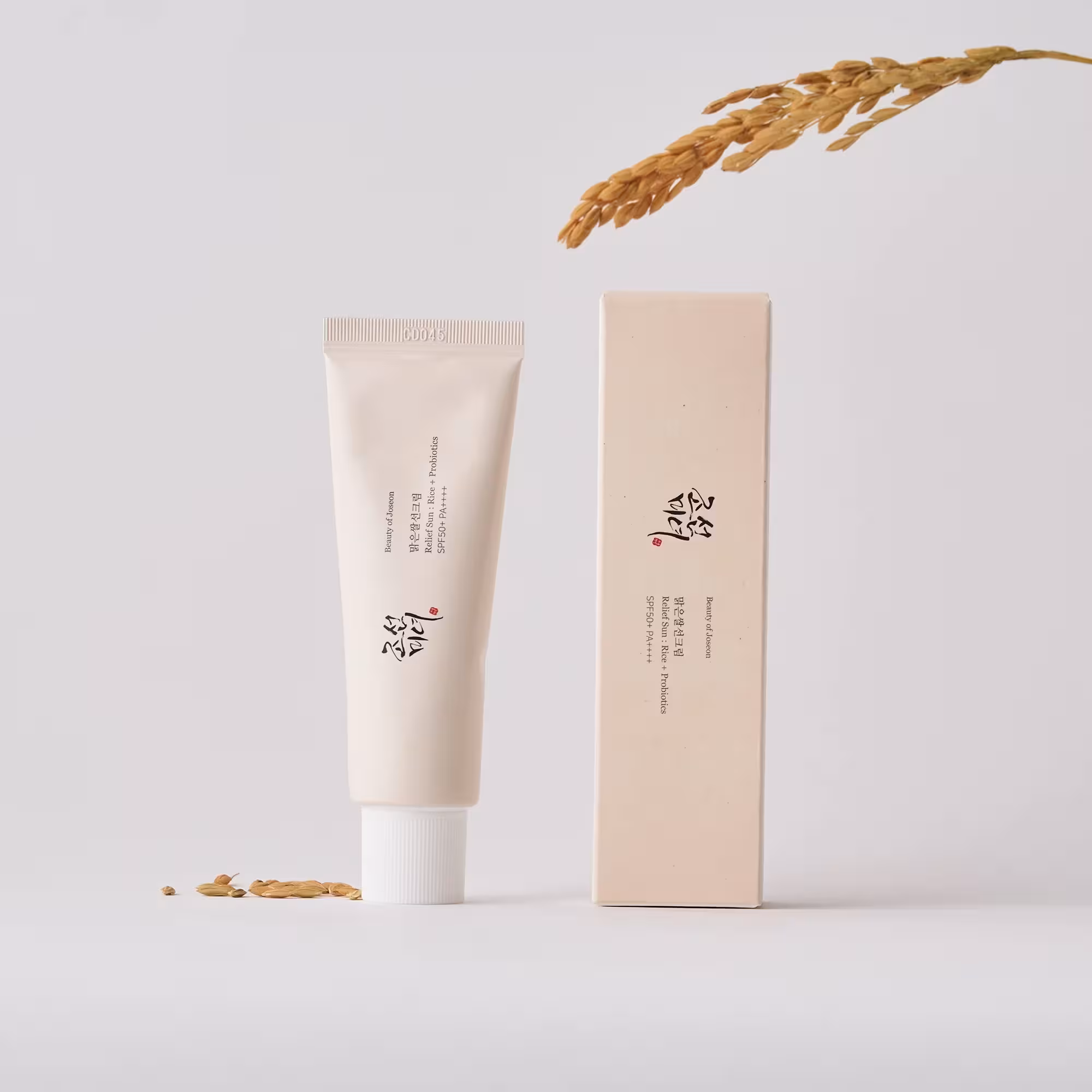 ضدآفتاب کرمی اصل spf50 مناسب انواع پوست