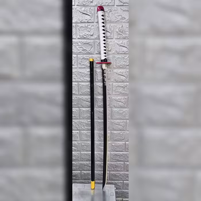 کاتانا تومیوکا انیمه شیطان کش