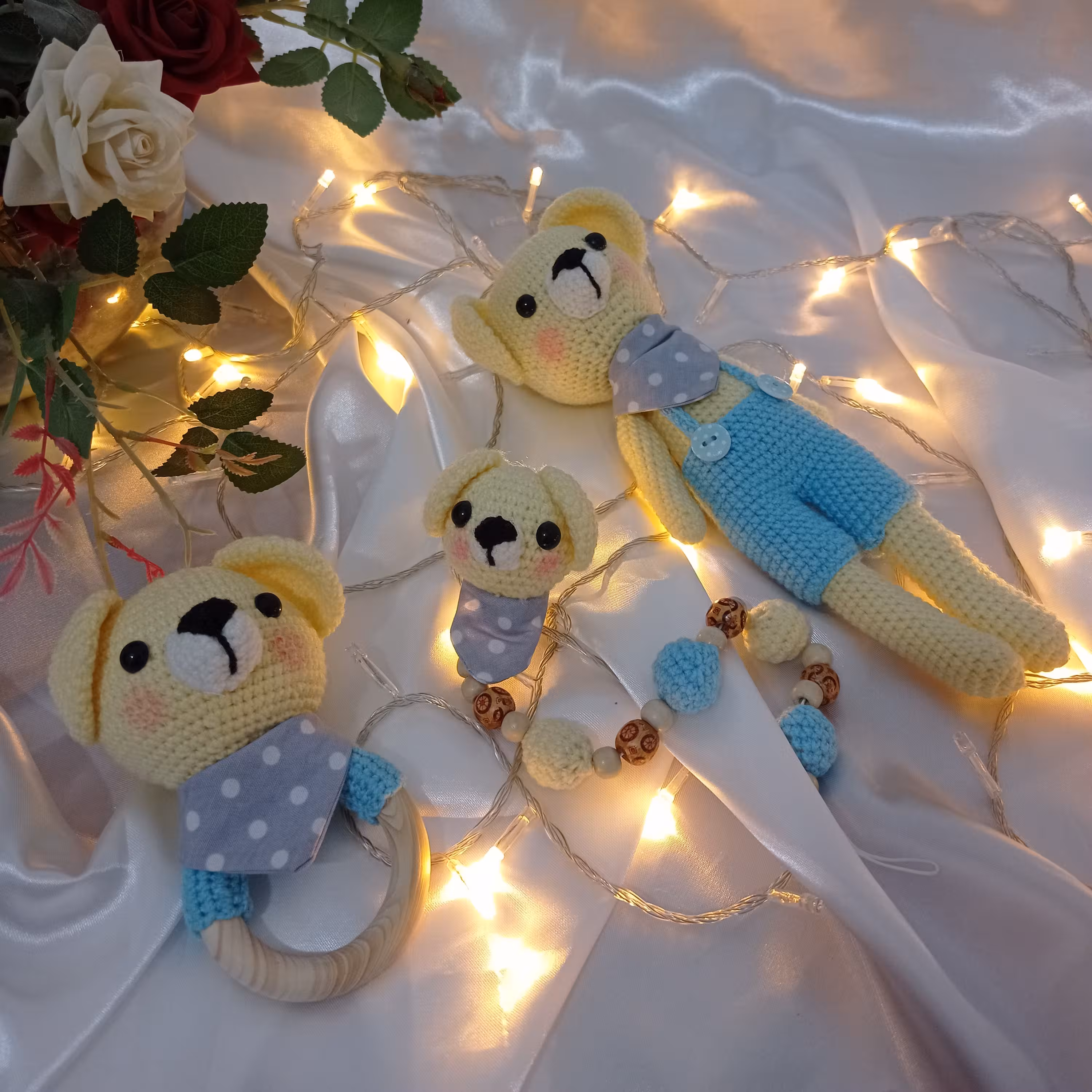 پک سیسمونی خرس مهربون،مناسب پسر بچه،دارای بند پستونک،عروسک و جغجغه