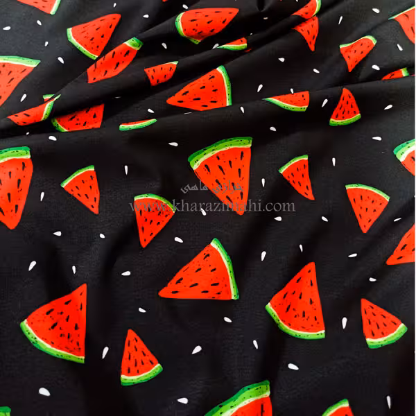 پارچه کرپ بوگاتی طرح هندوانه قاچ شده تم مشکی کد 101