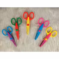 قیچی دالبری،  بسیار با کیفیت،  هر قیچی مدل برش متفاوت دارد