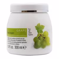 کرم مرطوب کننده چند منظوره کلیون حاوی ویتامین C حجم 300 میل