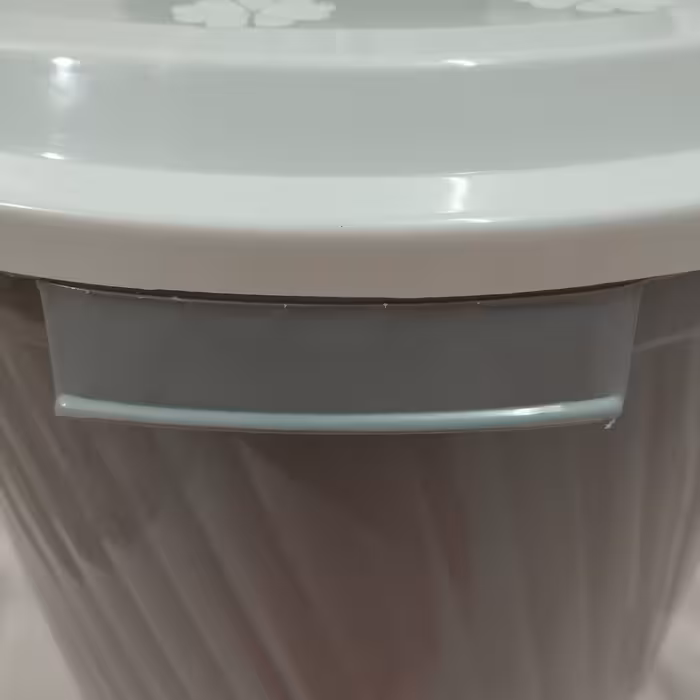 سطل زباله ایده آل پلاستیک مدل درب دار کد 610