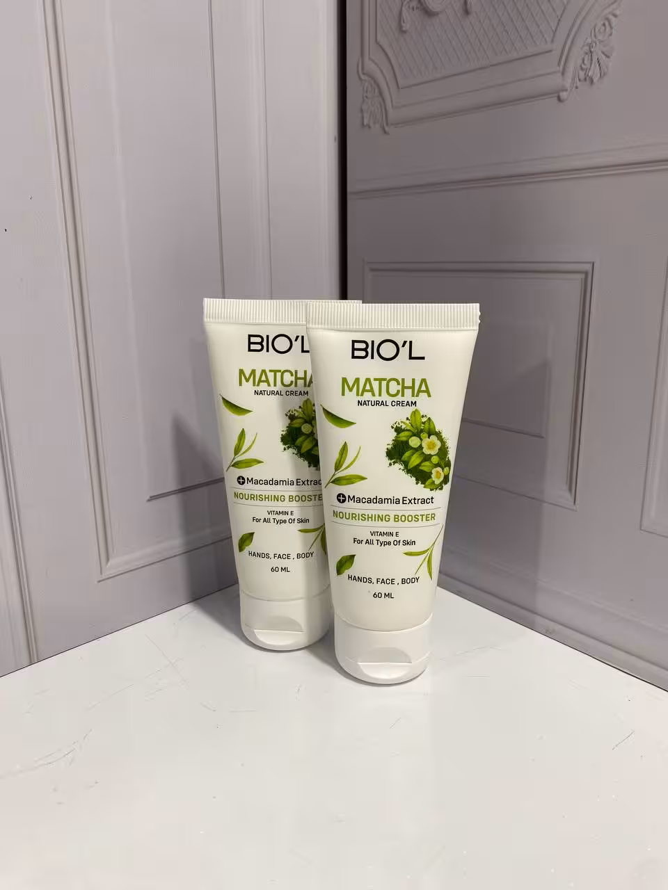 کرم مرطوب کننده ماچا و ماکادمیا بیول