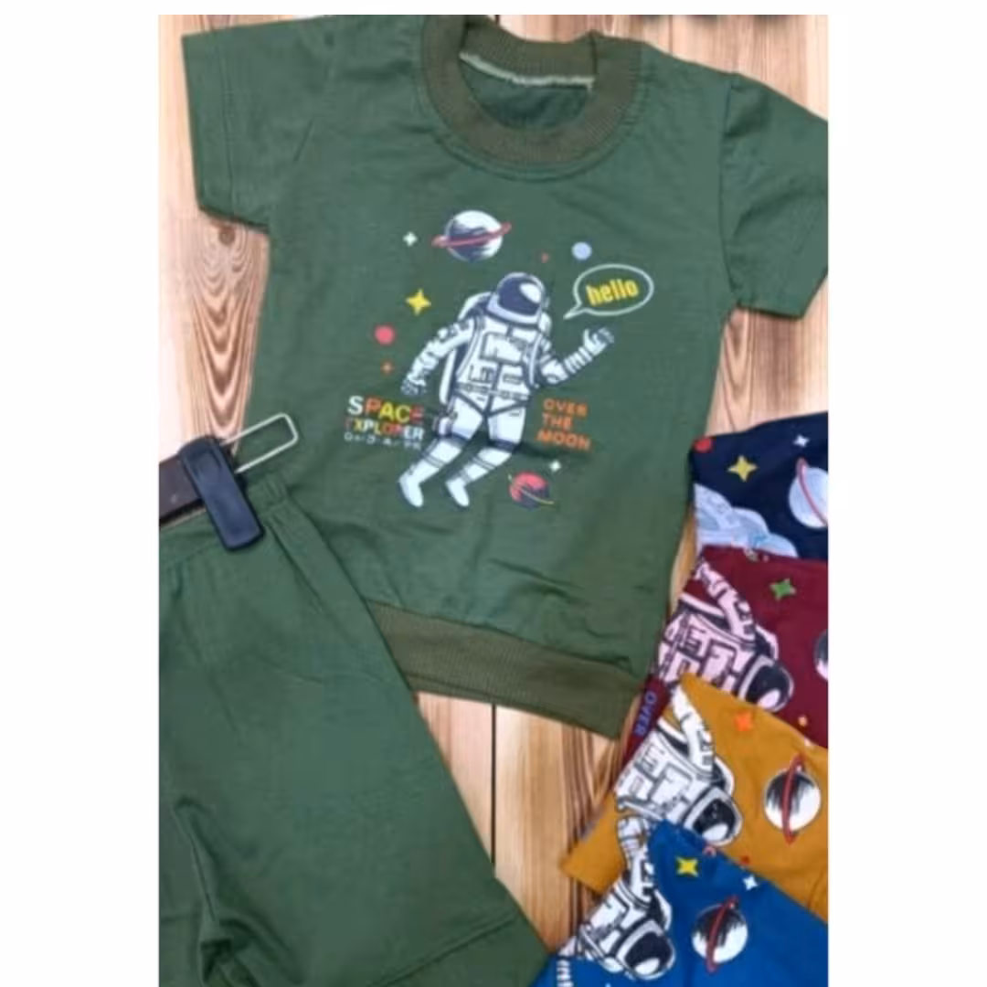 ست تیشرت و شلوارک پسرانه طرح فضانورد جنس ویسکوز پنبه نرم و لطیف مناسب سایز 30و35