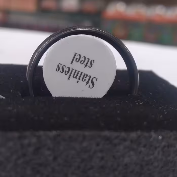 انگشتر حلقه ای مشکی سایز 15