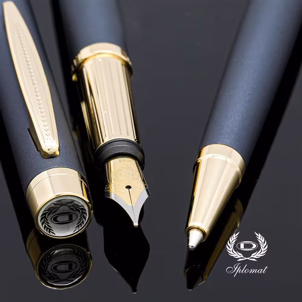 ایپلمات الیزه  IPLOMAT ELLESSE