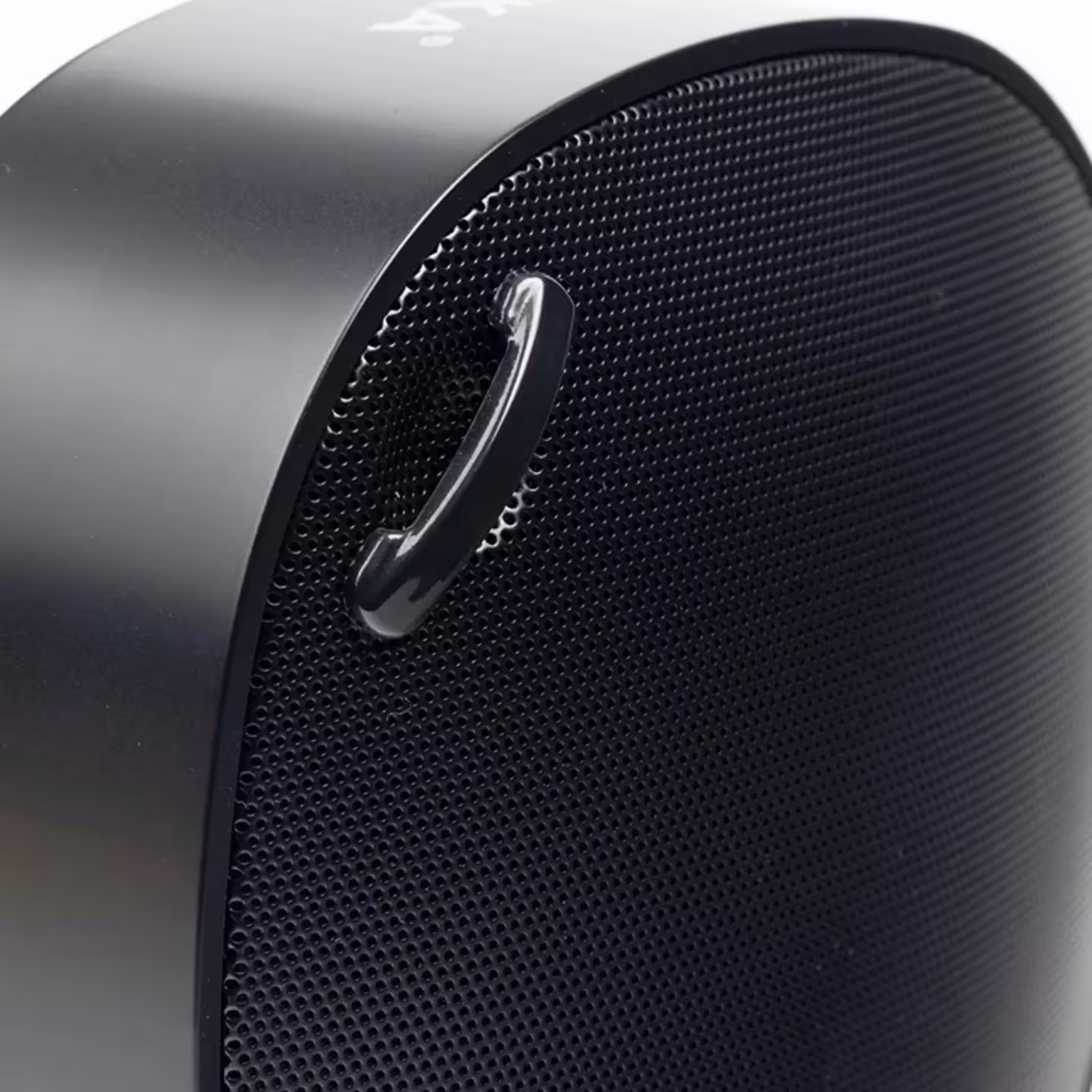 اسپیکر بلوتوثی قابل حمل مدل B46