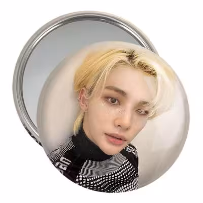 آینه جیبی خندالو مدل هیونجین گروه استری کیدز Stary Kids کد 16958