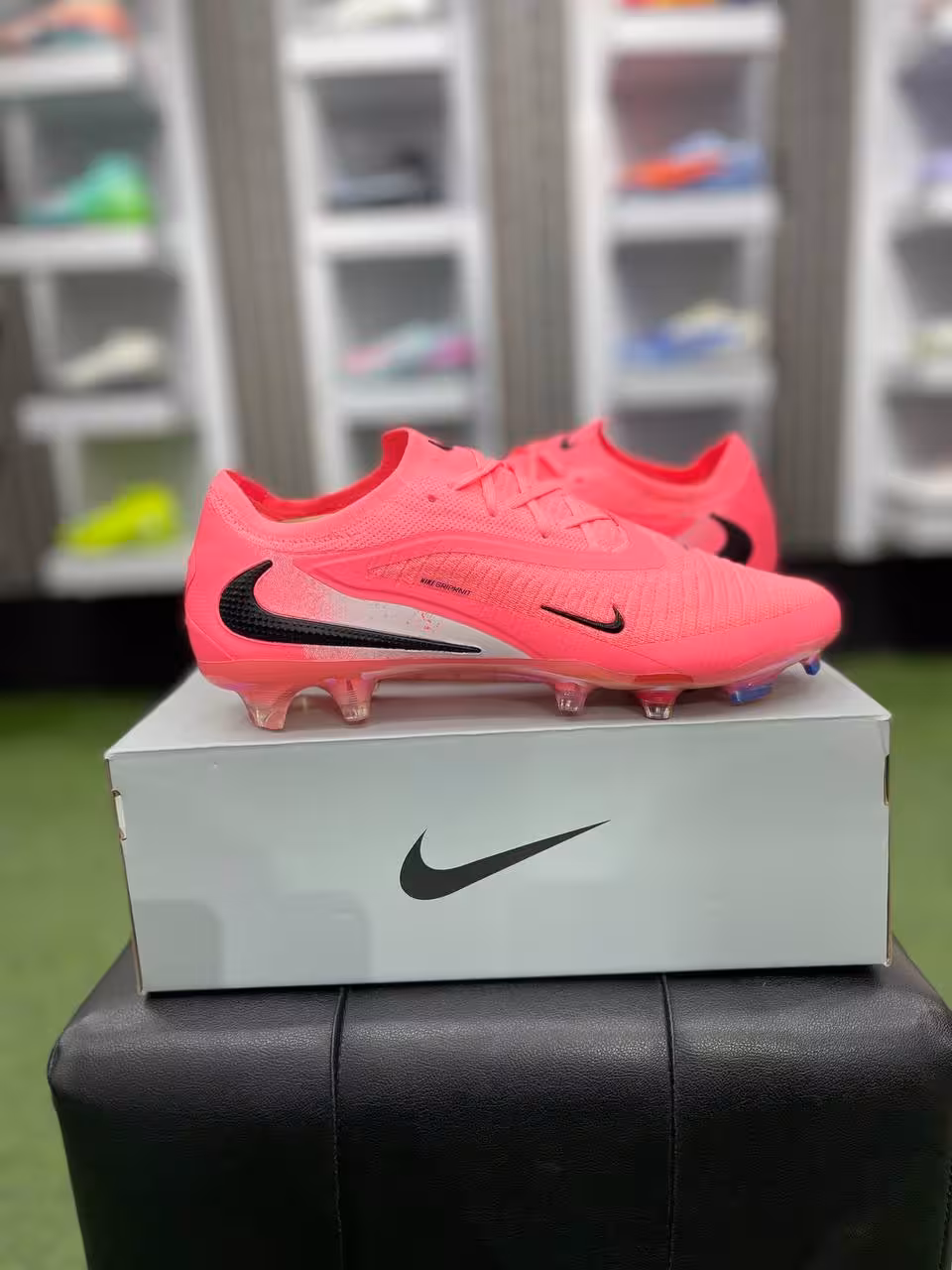 کفش فوتبال نایک فانتوم جی ایکس 3  Nike Phantom GX 3