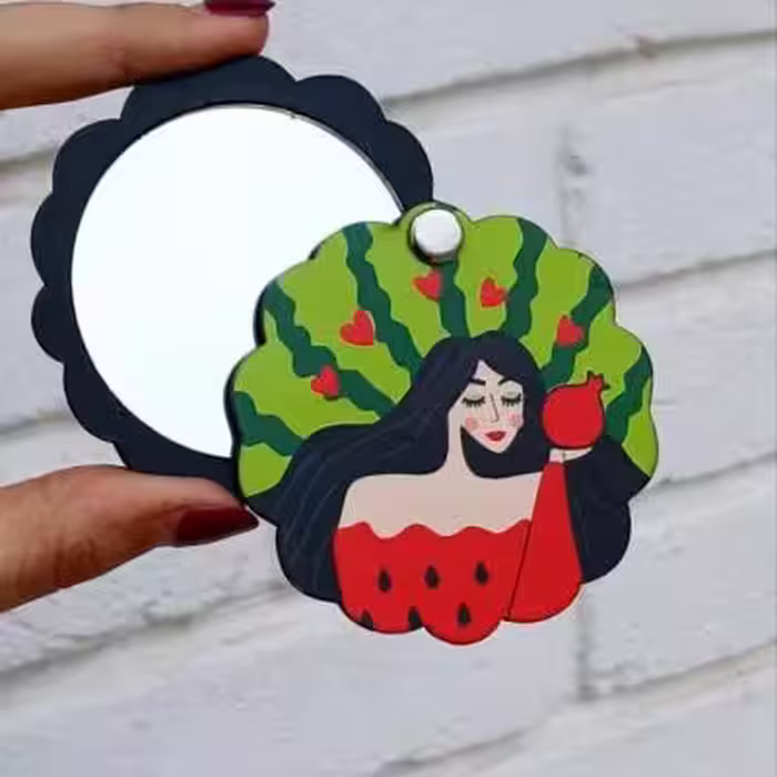 آینه بزرگ یلدایی