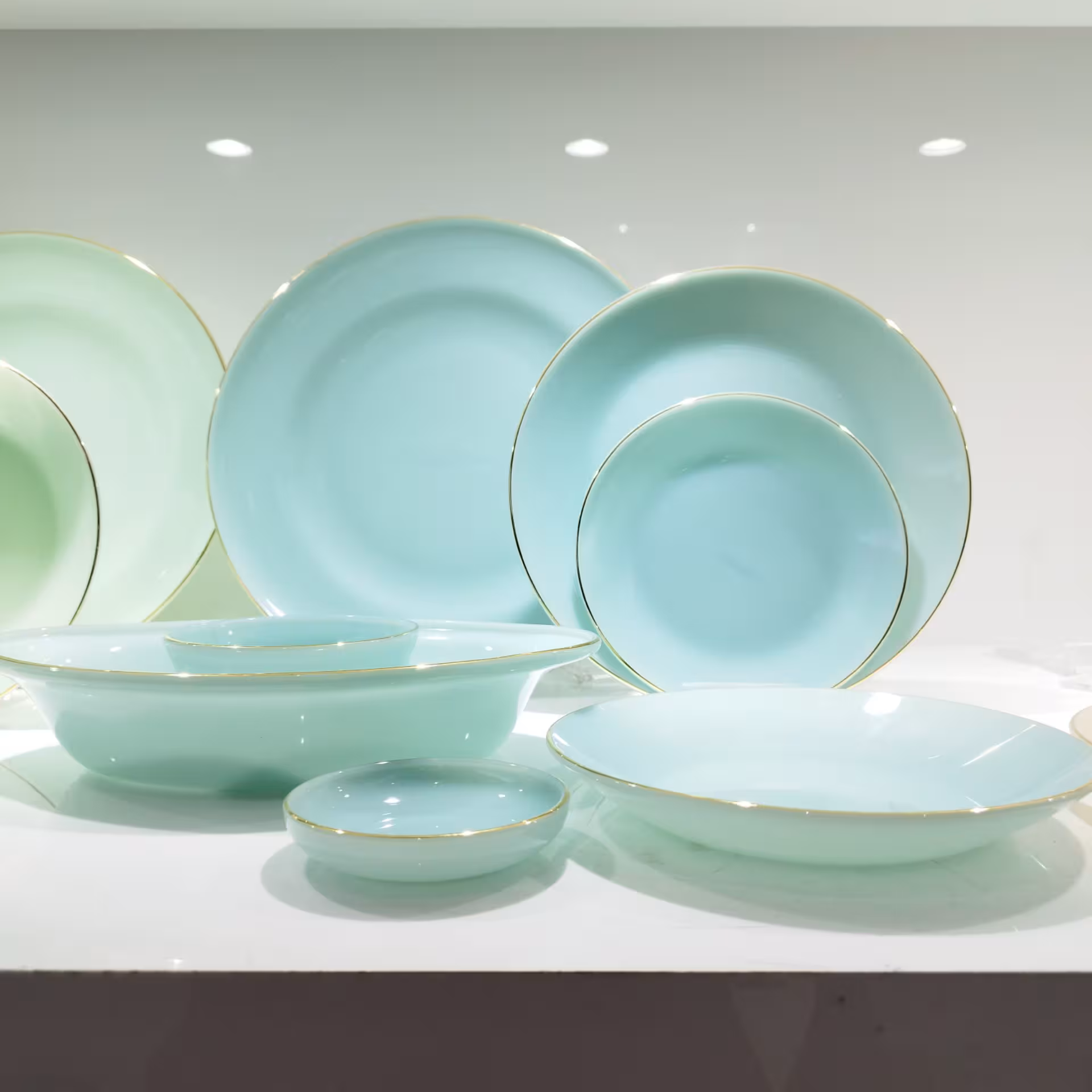 سرویس آرکوپال آمریکایی رنگ آبی - آرکپال- لب طلایی 35 پارچه- ارسال رایگان با باربری به مرکز استان مقصد