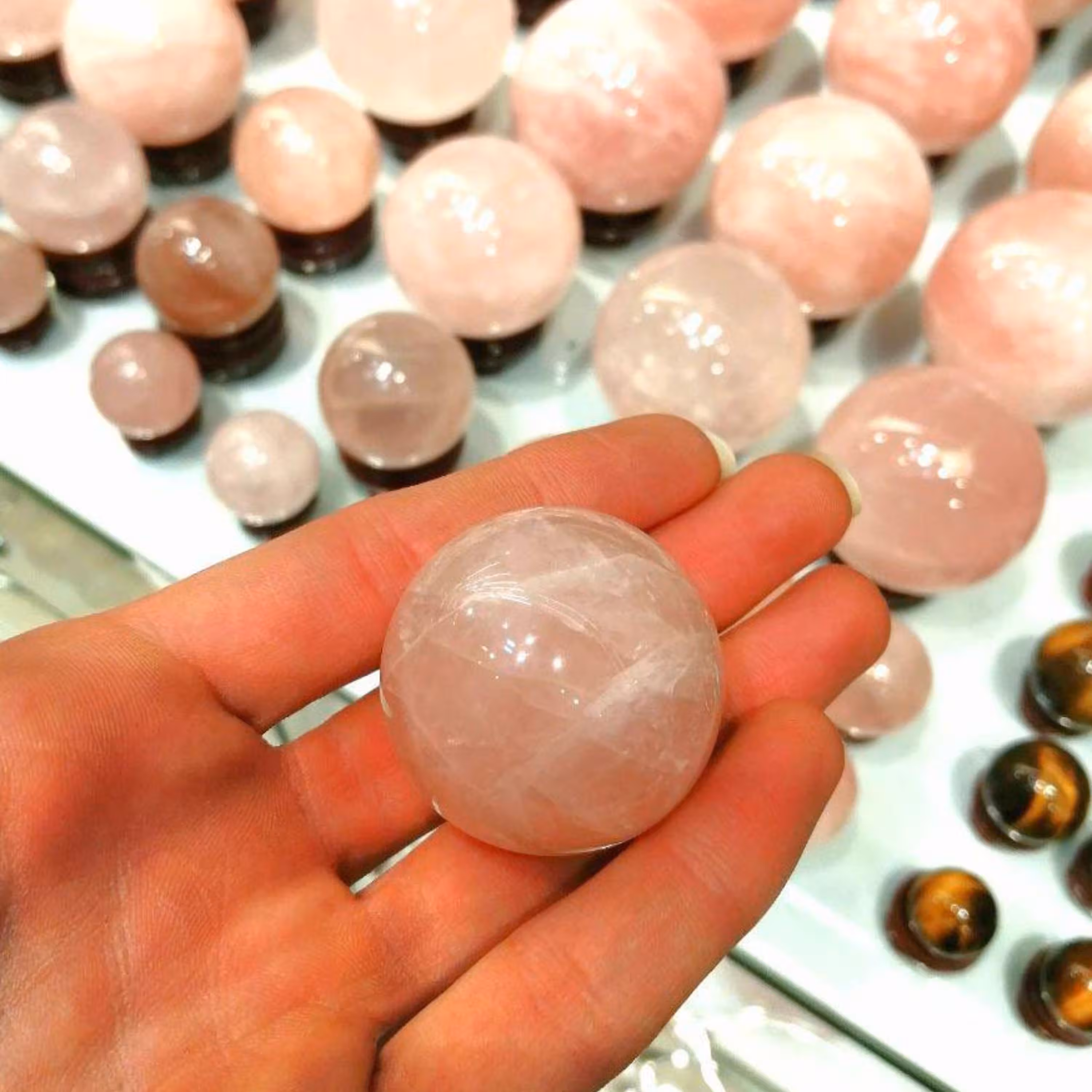 گوی سنک رز کوارتز کوچک