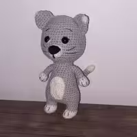 عروسک گربه  دست بافت نرگس  سایز 15 سانت رنگ دلخواه شما