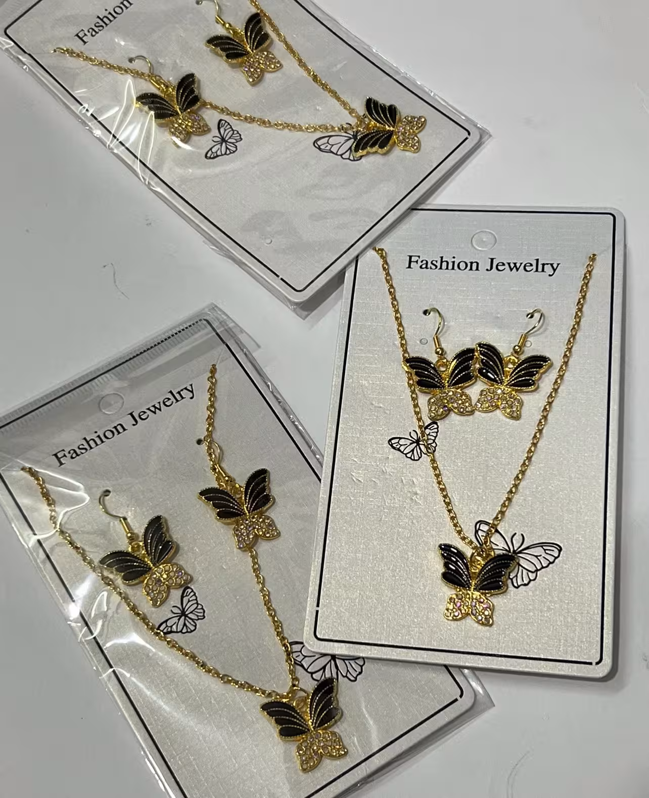 نیم ست پروانه مشکی