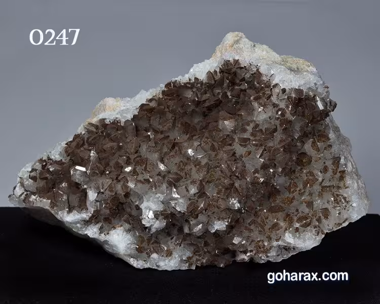 سنگ زینتی کوارتز شکلاتی