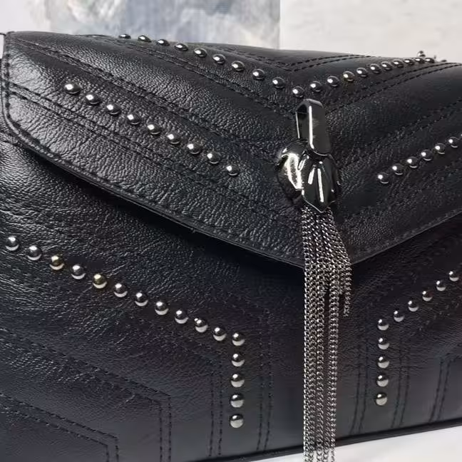 کیف زنجیردار