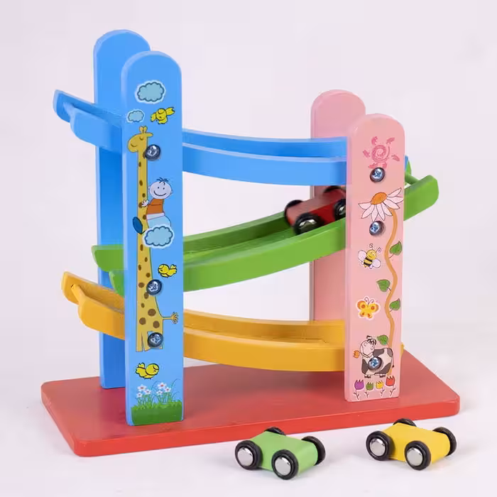 سرسره طبقاتی چوبی