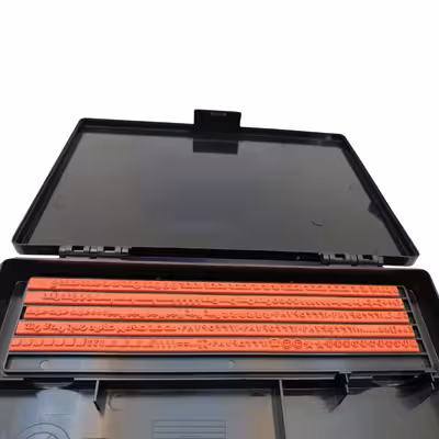 مهر شاینی مدل S-200 طرح حروف و علائم فارسی مجموعه 12 عددی به همراه استامپ