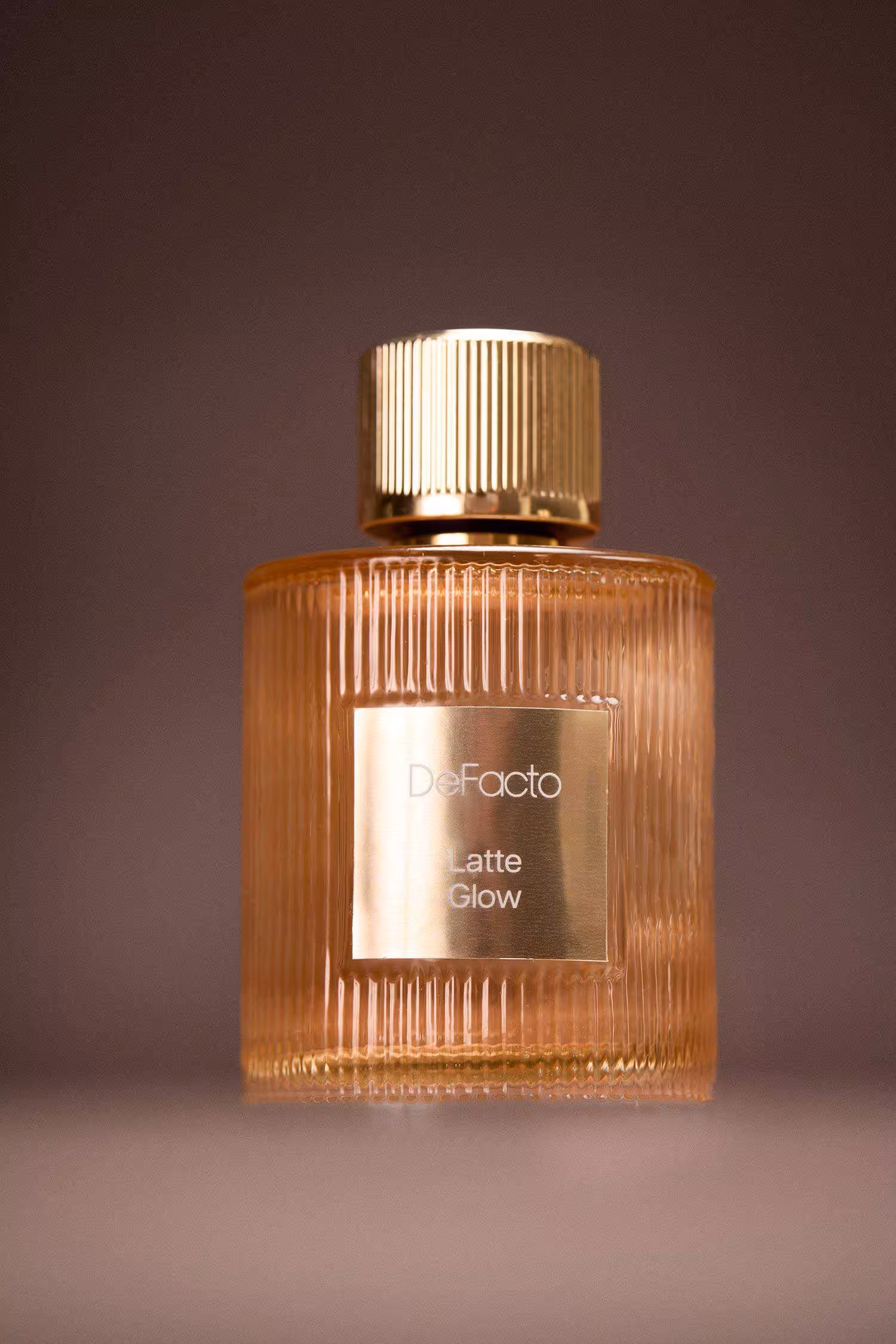عطر زنانه بژ دفکتو