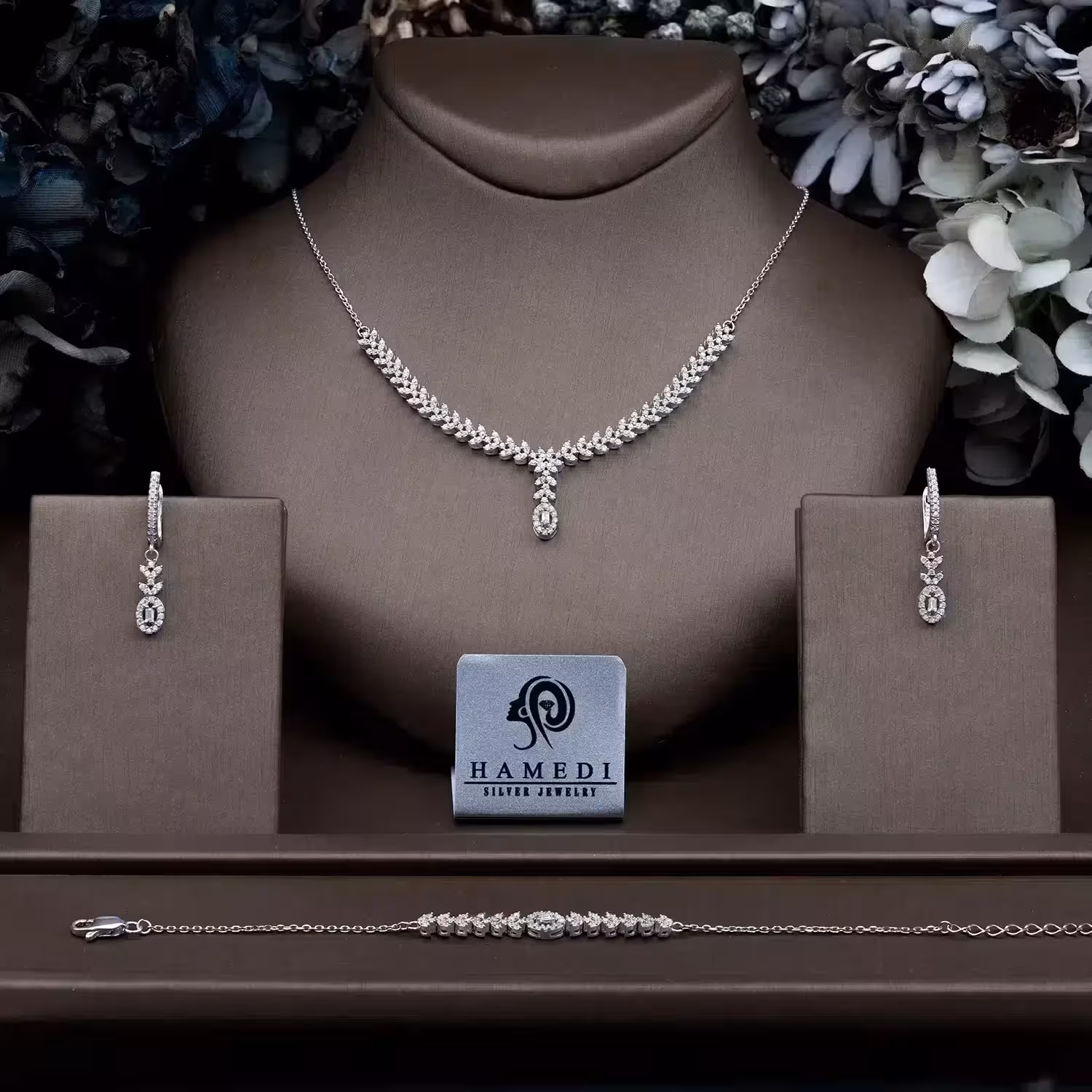 سرویس نقره شیک زنانه زنجیری مدل SIC E22