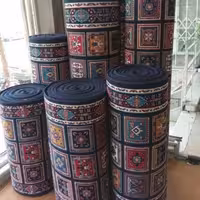 کناره گلیم ماشینی طرح کژال سرمه ای سایز1،60در85(هزینه ارسال باخریدار میباشدپس کرایه)