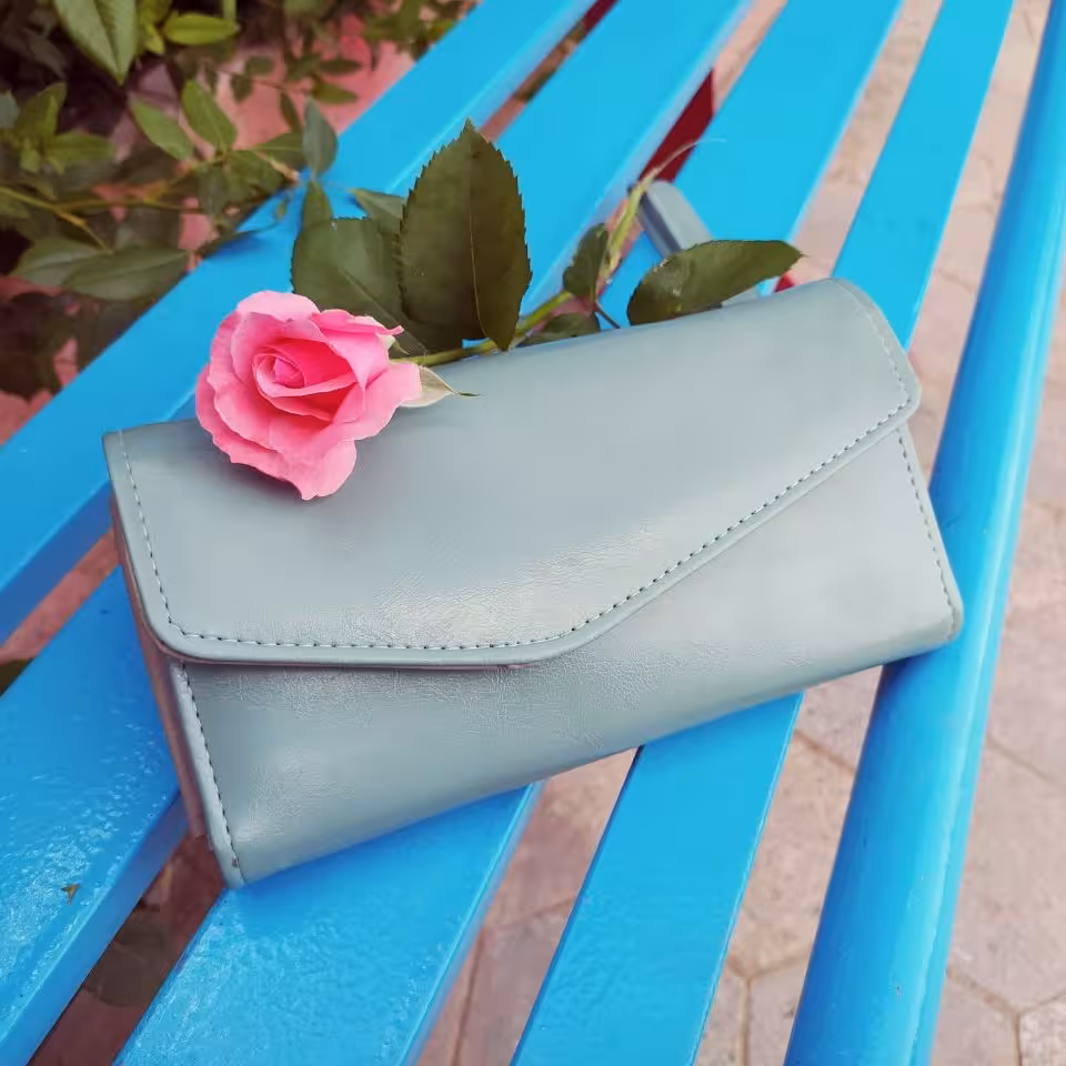 کیف دستی زنانه چرم مصنوعی دارای جای موبایلی کارت پول و مدارک