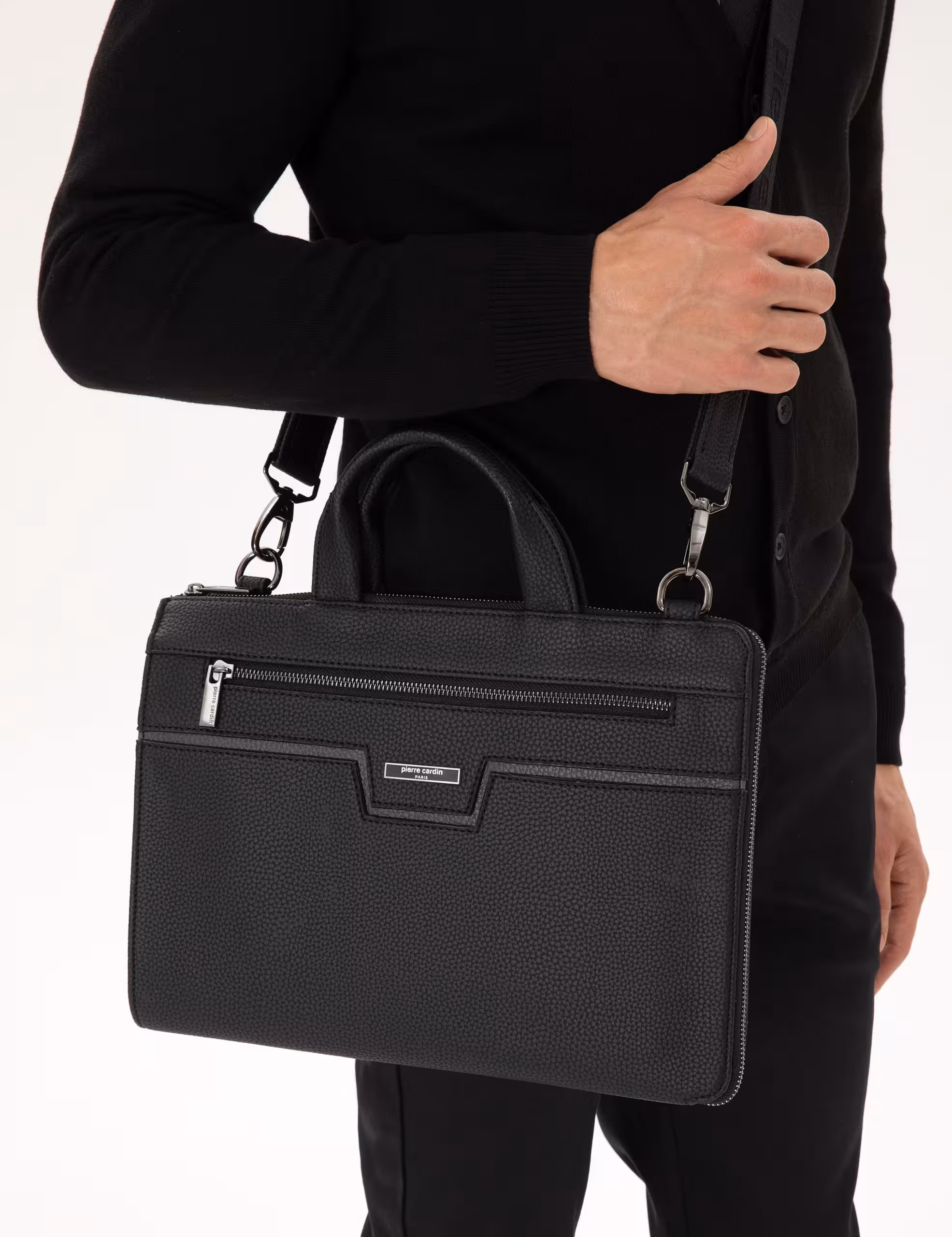 کیف مردانه مشکی پیرکاردین - فروشگاه لباس شهرمون