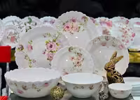 سرویس غذا خوری 26 پارچه سارا صورتی کنگره برند آیروپال