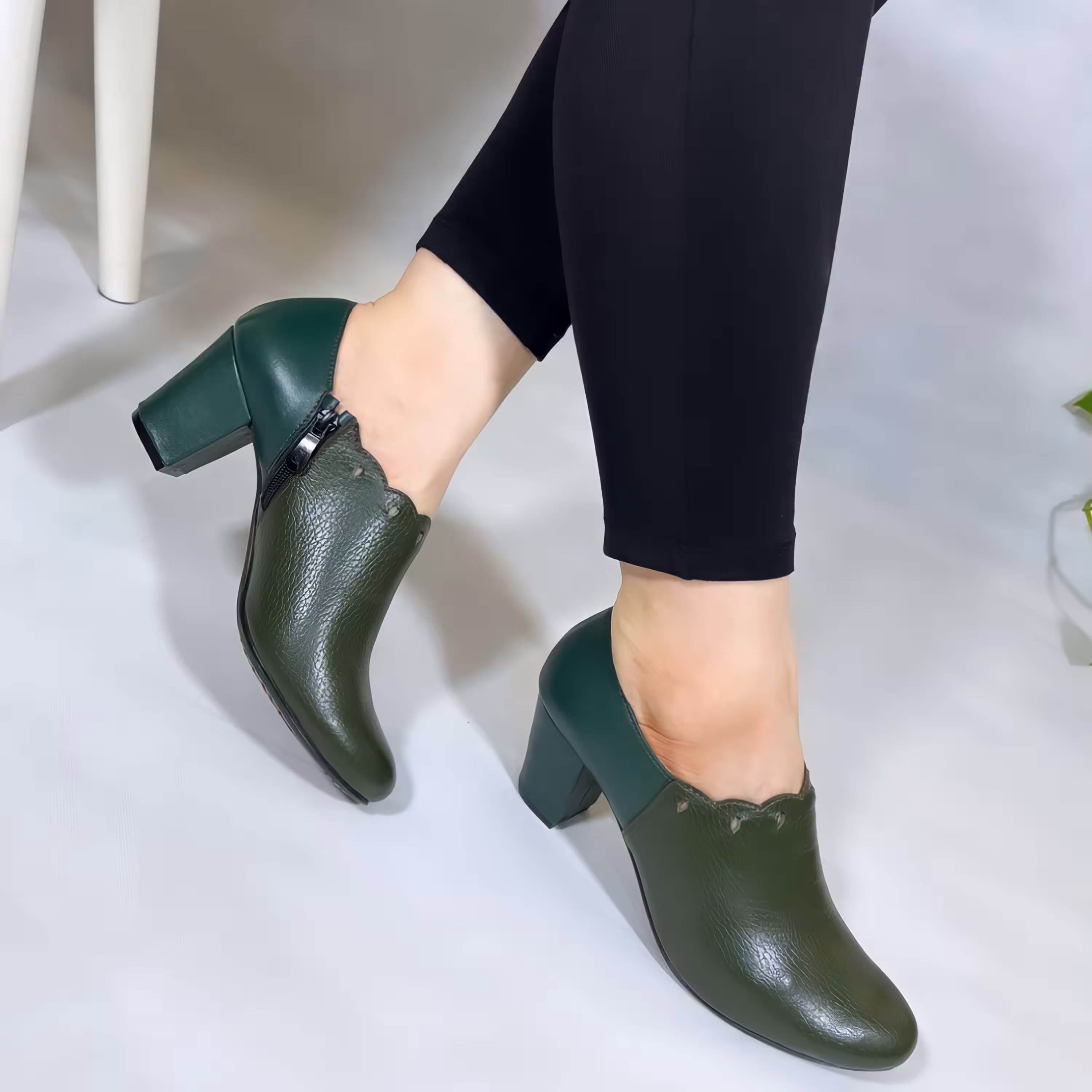 کفش پاشنه دار زنانه