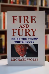 Fire And Fury اثر Michael Wolff