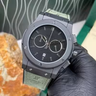 ساعت ست هابلوت تقویم ماهانه