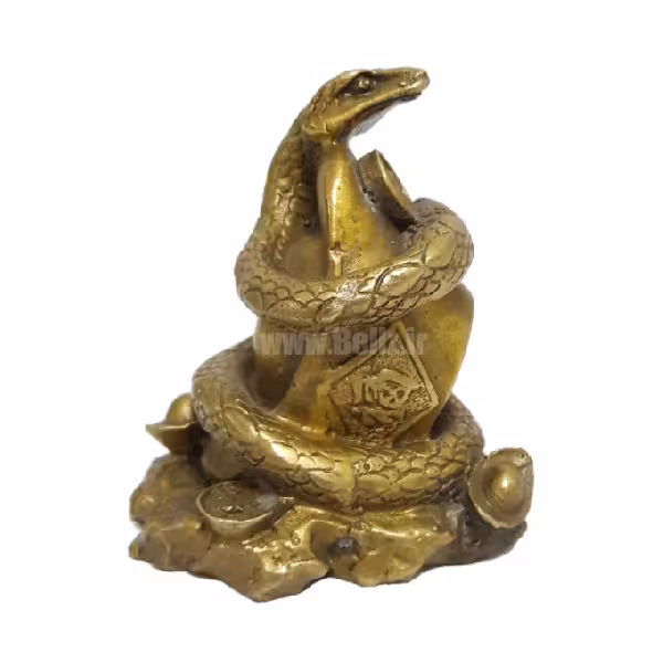 مجسمه مار برنزی نماد سال تولد 1404 شمسی