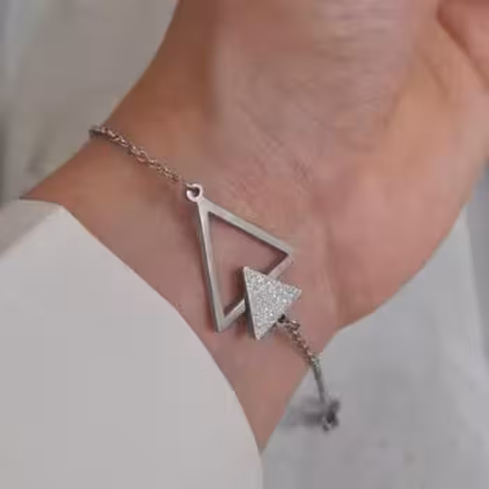 دستبند مثلثی مینیمال پلاک دار استیل شن پاش - رنگ ثابت ضد حساسیت