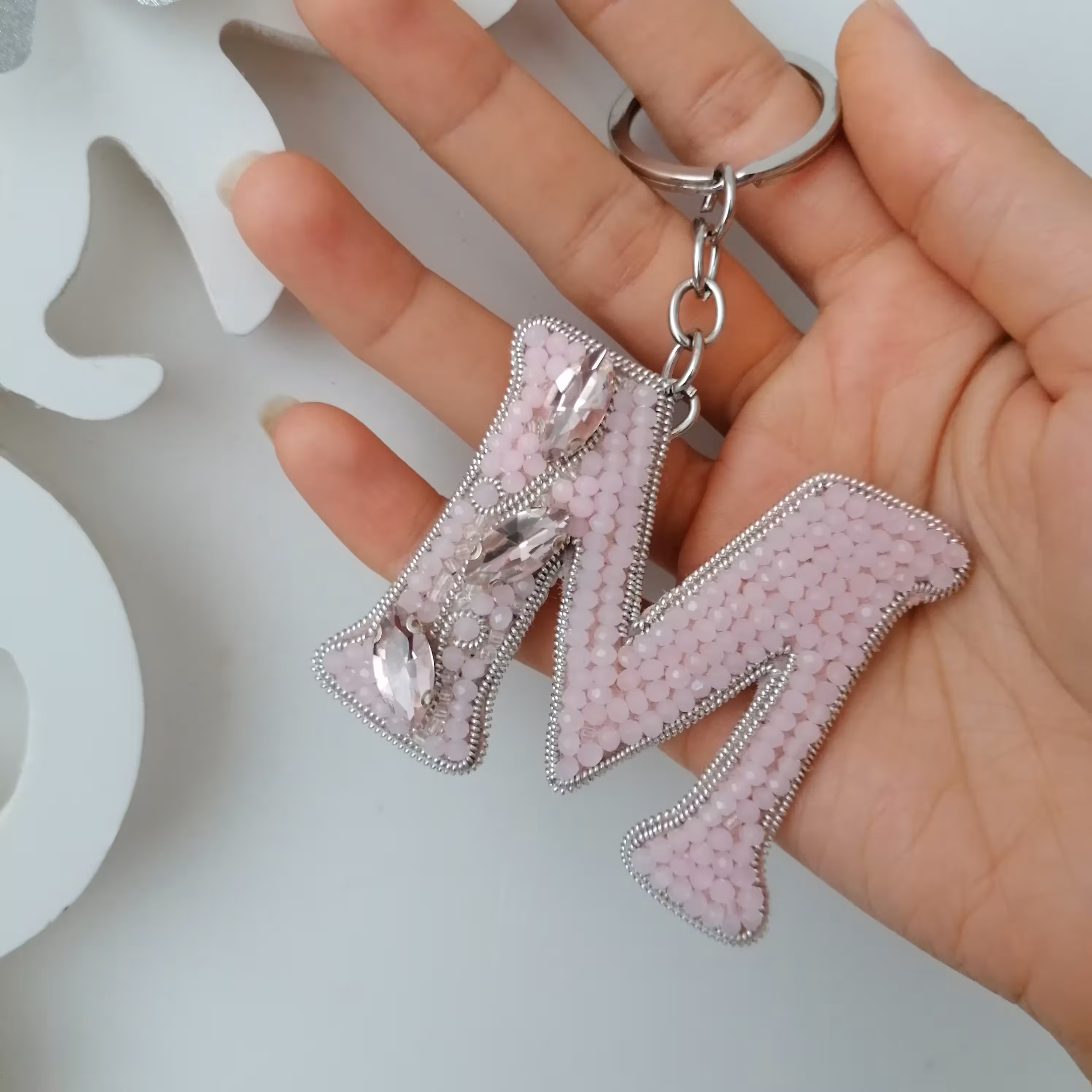 جاکلیدی جواهردوزی حرف M