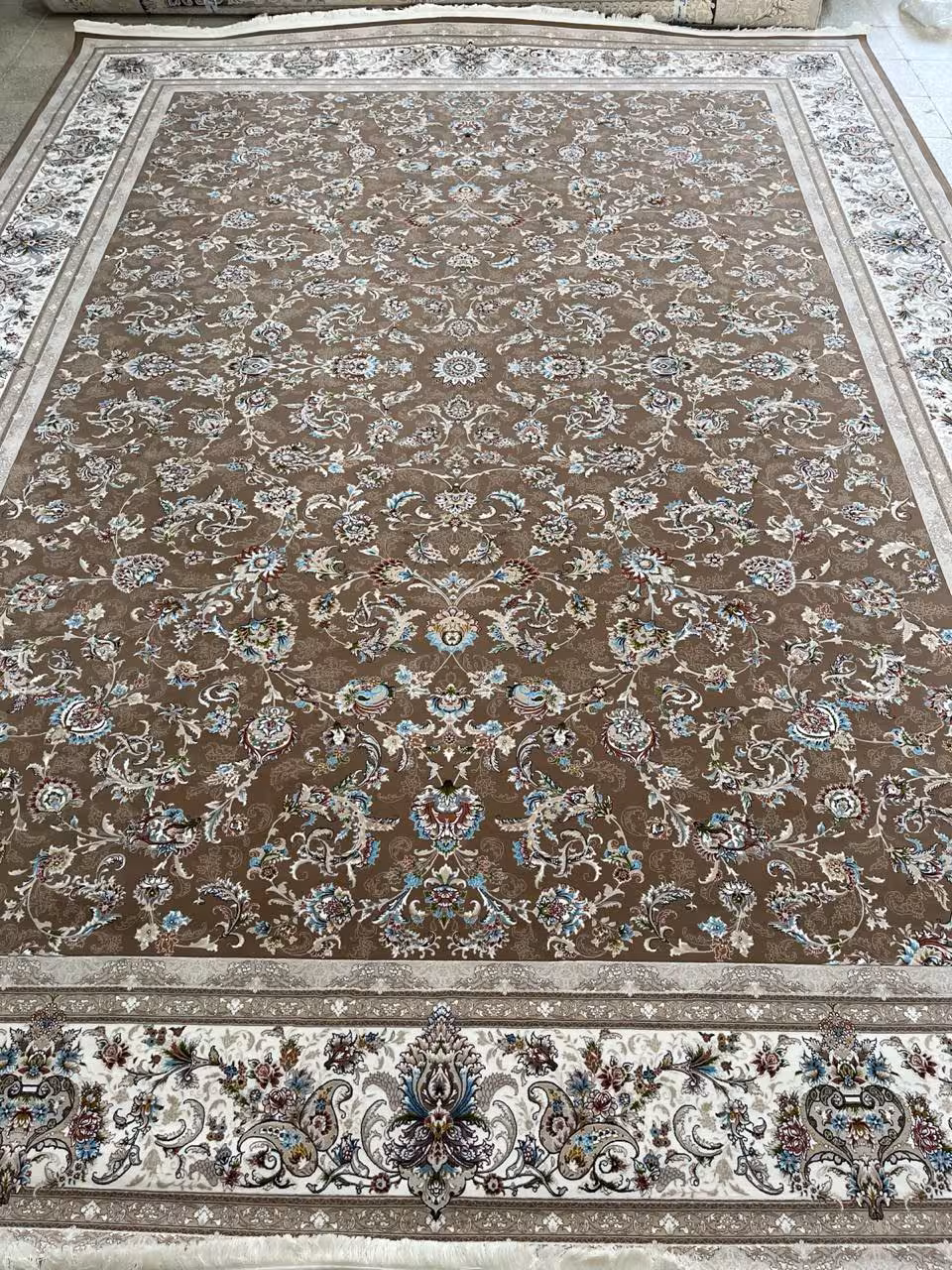 فرش 12متری اکرولیک کاشان 1200 شانه تراکم H 3600