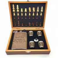 هیپفلاسک (قمقمه جیبی)و جعبه چوبی شطرنج مدل مارکوس 270cc کدa560540