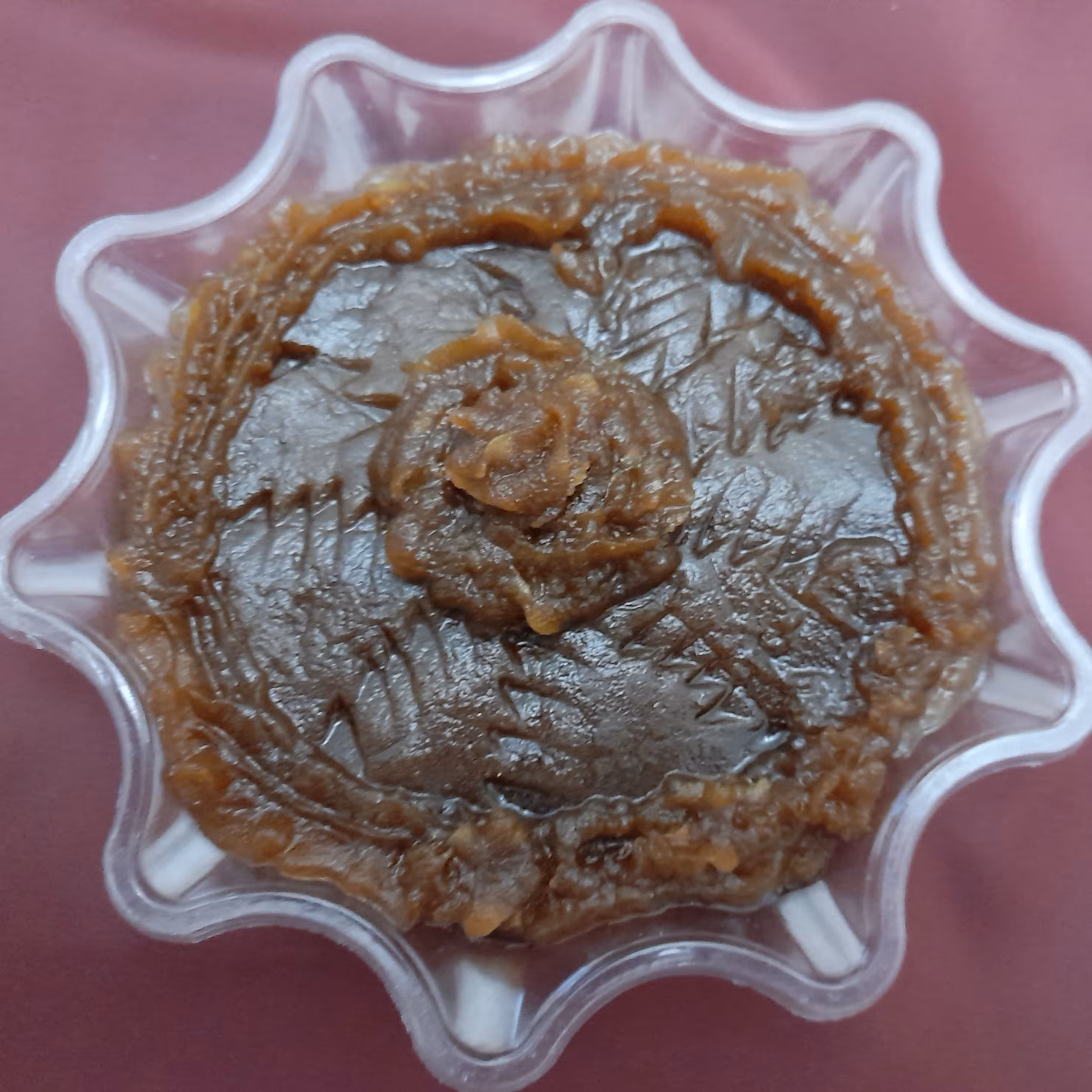 حلوای مجلسی با هل وگلاب اعلا  570 گرم وزن خالص 