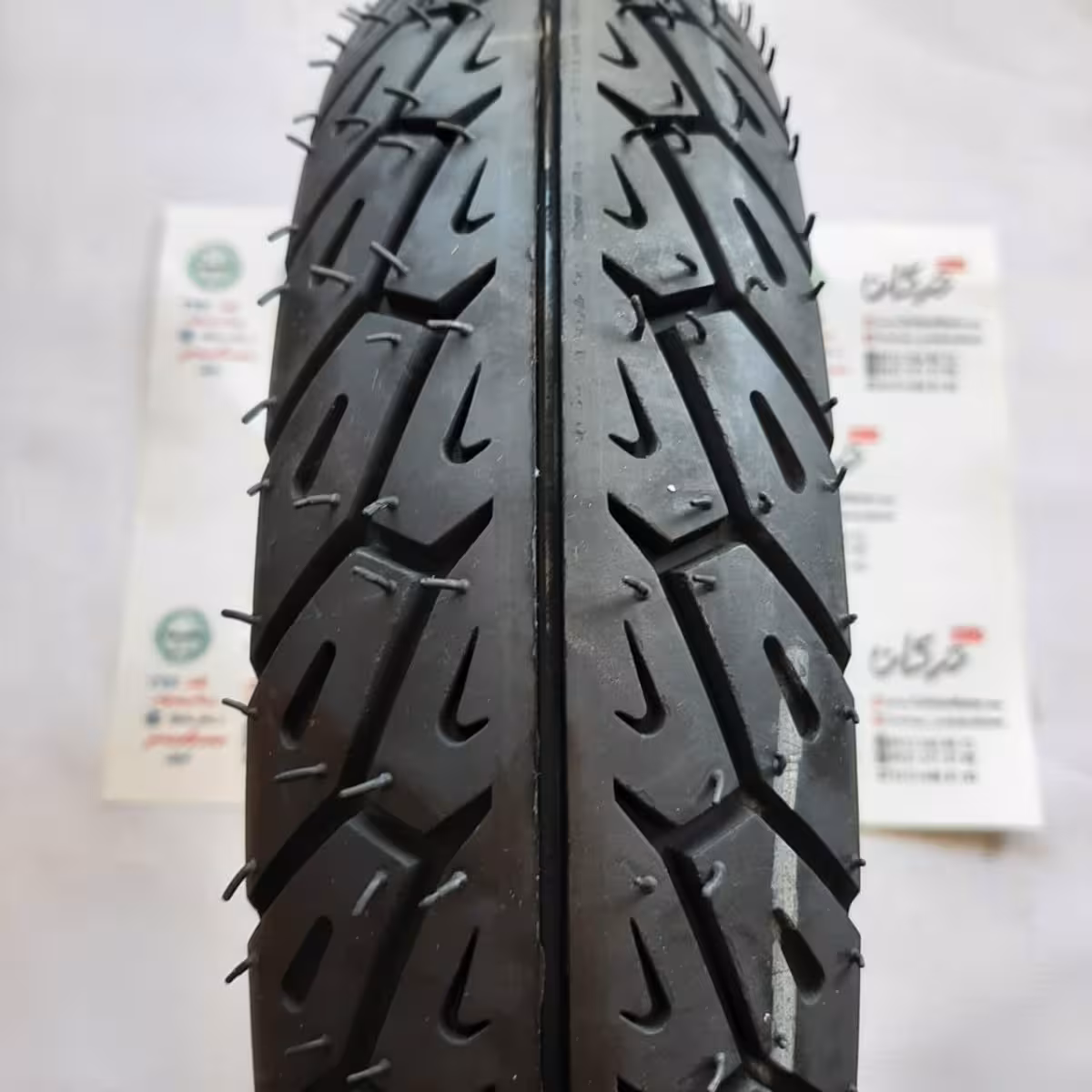 تایر ( لاستیک ) 300/10 یاسا تیوبلس گل پی2