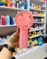 فن فانتزی طرح گربه صورتی