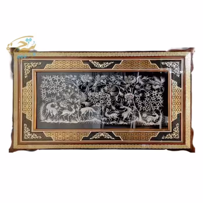 تابلو قلمزنی با قاب خاتم کاری صلیبی آهو 50در80