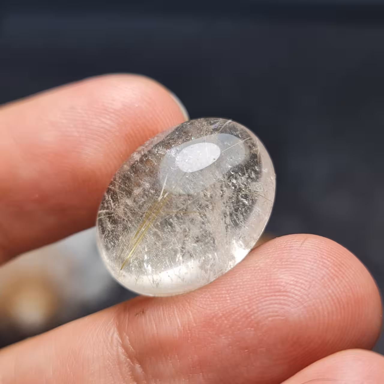 نگین فوق العاده زیبای سنگ صد درصد طبیعی در مویی اصل معدنی
کد 27770