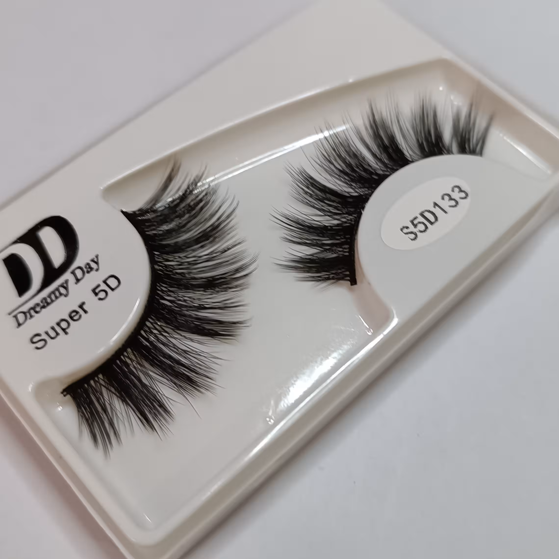 مژه کایلی کامل پنج بعدی 133 مژه طبیعی چشم گربه ای کاشت موقت مژه هیدن انواع چسب مژه مصنوعی فیشر کینگ لیو فر ریلی موجوده 