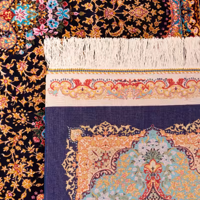 فرش ماشینی کد 360 طرح ترنجی زمینه سرمه ای