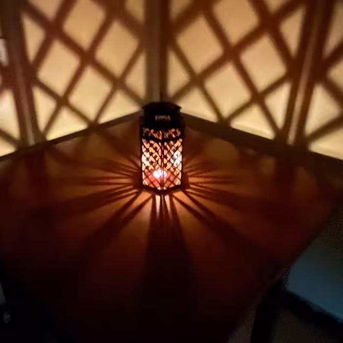 جاشمعی اف جی کات مدل فانوس طرح دختر تبتی