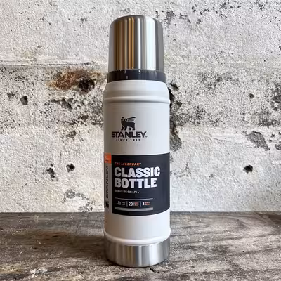 فلاسک استنلی مدل CLASSIC LEGENDARY کد F2022 گنجایش 0.75 لیتر