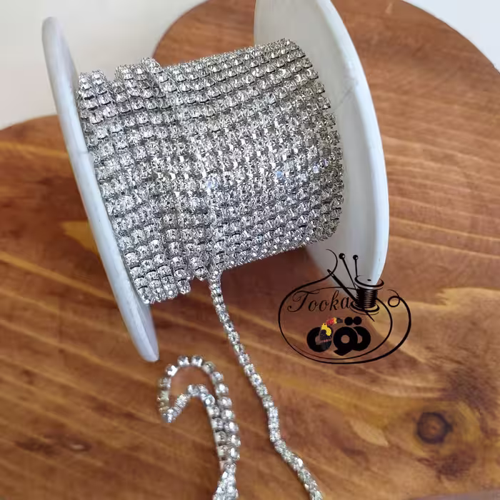 نگین متری پایه همرنگ نقره‌ای سایز 6